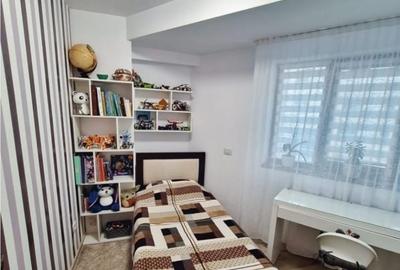 Apartament cu 3 camere semidecomandat în Nicolina - 2