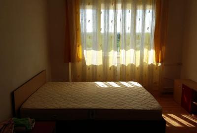 Apartament cu 3 camere decomandat în Brâncoveanu - 2
