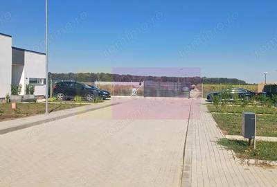 Casă cu 4 camere cu Teren 608 Mp în Săbăreni