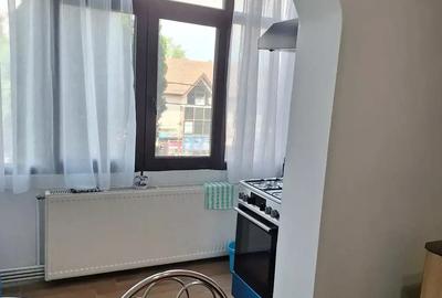 Vand apartament 3 camere in CFR - 2