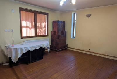 Casă cu 3 camere în Stoenești - 5