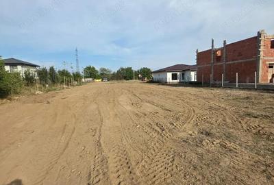 Teren cur?i - construc?ii, cartier Sisesti - 4