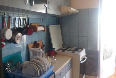 Apartament cu 2 camere decomandat în Rovine - 2