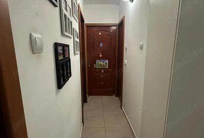 Apartament cu 3 camere decomandat în Central - 2