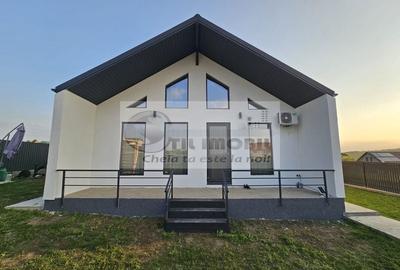 Casă individuală cu 3 camere în Valea Lupului