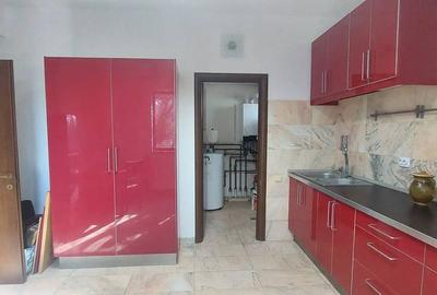 Casă cu 5 camere cu Teren 500 Mp în Brănești - 10