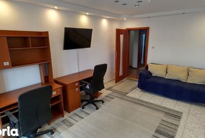Apartament cu 2 camere decomandat în Tractorul - 4