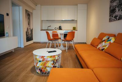 Apartament cu 3 camere decomandat, mobilat în Exterior Nord