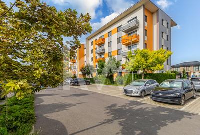 Apartament cu 3 camere decomandat, mobilat în Tractorul