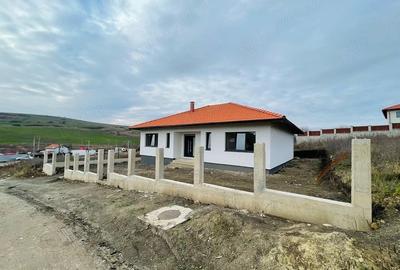 Casă cu Teren 1000 Mp în Moriști - 4