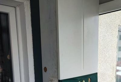 Apartament cu 3 camere decomandat, mobilat în Apusului - 12