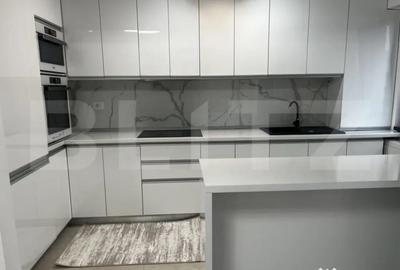 Apartament cu 2 camere semidecomandat, mobilat în Baza 3 - 1