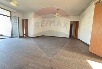 Spațiu comercial, de 570 mp, în Alexandru cel Bun - 2