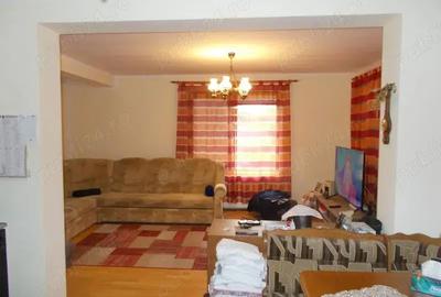 Casă cu 5 camere în Sânandrei - 3