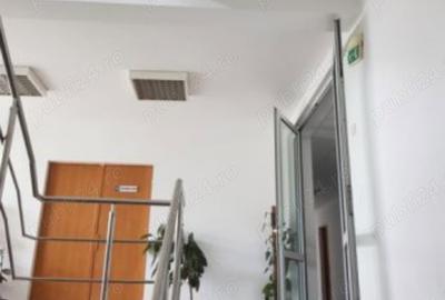 Spațiu comercial, de 20.5 mp, în Titan