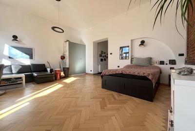 Apartament într-o clădire istorică - zonă centrală, malul canalului Apartament într-o clădire istorică - zonă centrală, malul canalului - 9