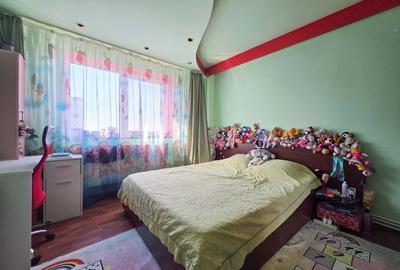 Apartament cu 2 camere de vanzare, mobilat si utilat, centrala pe gaz, zona CET - 7