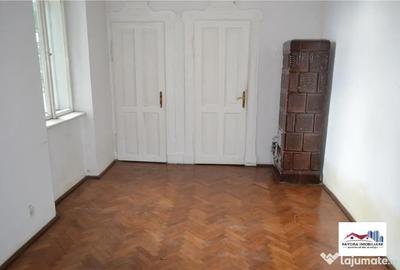 Spațiu comercial, de 190 mp, în Central - 5