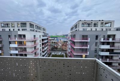 Apartament cu 3 camere semidecomandat, mobilat în Central - 1