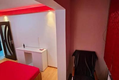 Apartament cu 4 camere semidecomandat în Micro II - 17