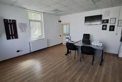 Spațiu comercial, de 60 mp, în Rovine - 3