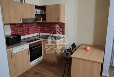 Garsonieră decomandată în Complex Studențesc