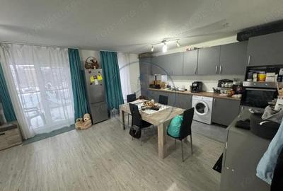 Apartament de vanzare Zona Decebal | Bloc privat, etaj 2 - 1