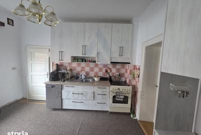 Apartament cu 2 camere, mobilat în Lupeni - 8