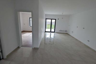 Casă cu 3 camere cu Teren 360 Mp în Bucovăț (Remetea Mare) - 4