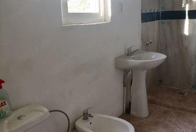 Casă cu 2 camere cu Teren 1440 Mp în Central - 6