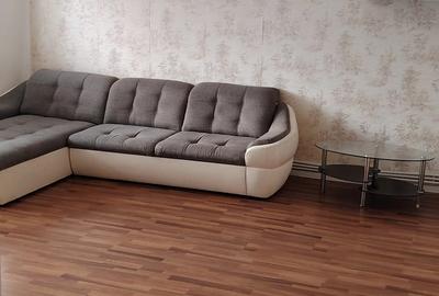 Apartament cu 4 camere decomandat în Micro 5