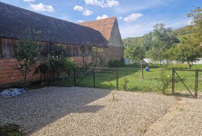 Casă cu 3 camere în Central - 1