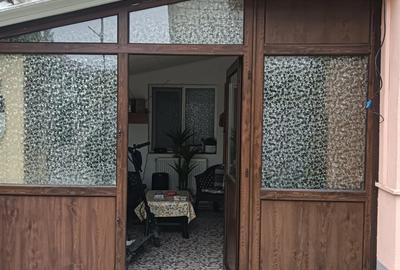 Vand casa in Navodari in cartierul de vile - 5