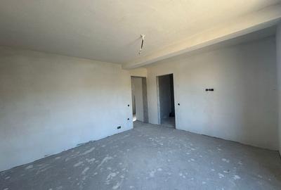 Duplex cu 6 camere cu Canalizare în Florești - 12