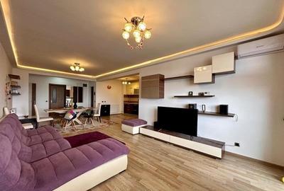 In spectacol structural, vedere deschisa, elegant mobilat si echipat, Tractorul, - 10