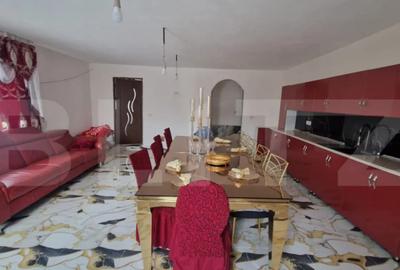 Casă cu 5 camere cu Canalizare în Central - 8