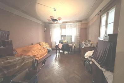 Vila P+ Et 1, Marasesti stradal - 3