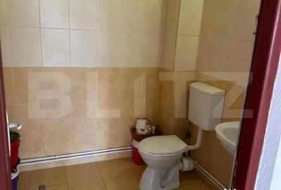 Spațiu comercial, de 48 mp, în Central - 3