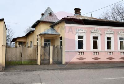 Casă cu 4 camere cu Teren 539 Mp în Rudului - 1