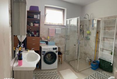 Casă cu 5 camere cu Teren 800 Mp în Centrul Civic - 4