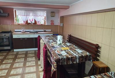 Spațiu comercial, de 159 mp, în Central - 7