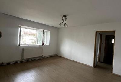 Apartament cu 2 camere semidecomandat în Central - 3
