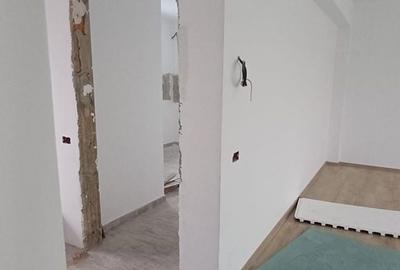 Casă cu 4 camere cu Teren 300 Mp în Central - 8