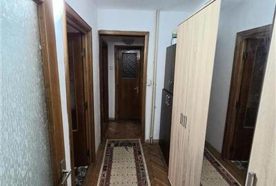 Apartament cu 3 camere decomandat în Casa de Cultură - 9