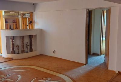 Apartament cu 3 camere în Central - 6