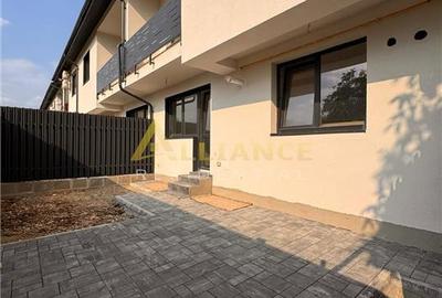 Casă cu 4 camere cu Canalizare în Central