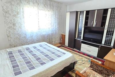 Apartament cu 2 camere decomandat, mobilat în Alexandru cel Bun