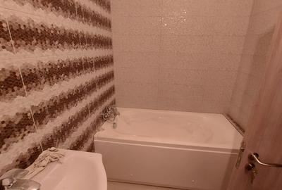 Apartament cu 2 camere decomandat în Apărătorii Patriei - 9