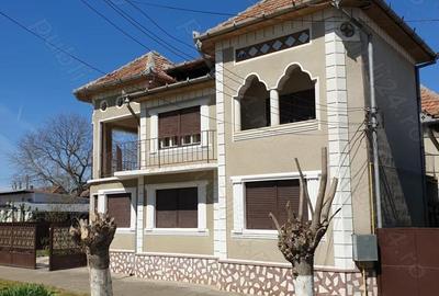 Casă cu Teren 500 Mp în Central