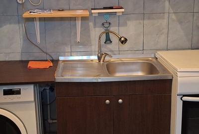 Garsonieră decomandată, mobilată în Sud - 3